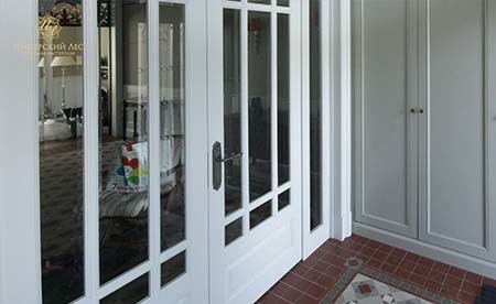 Двери из массива дерева межкомнатные купить в Москве по выгодной цене ...