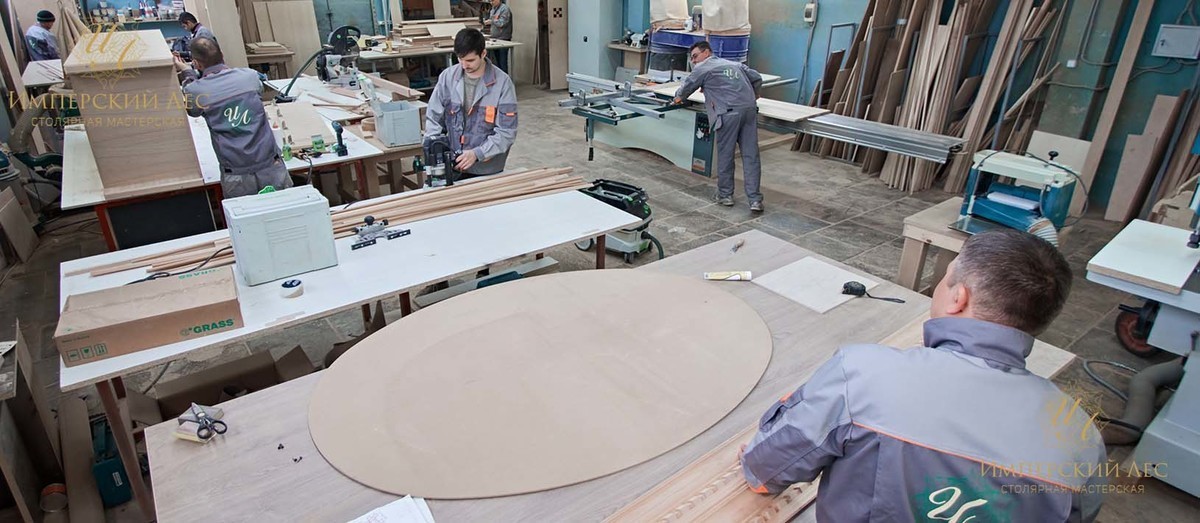 Мебель и интерьеры из массива дерева от производителя в Москве