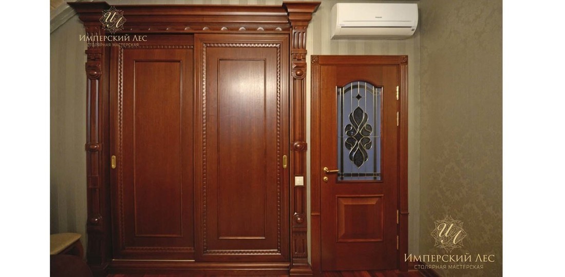 Шкаф с дверями купе "Георг VI"