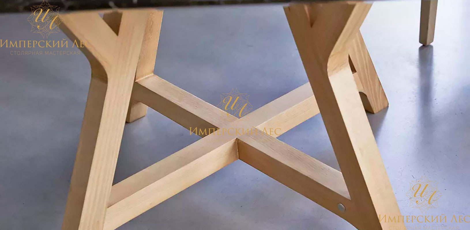 Дизайнерский стол IW Design из массива дуба и мрамора
