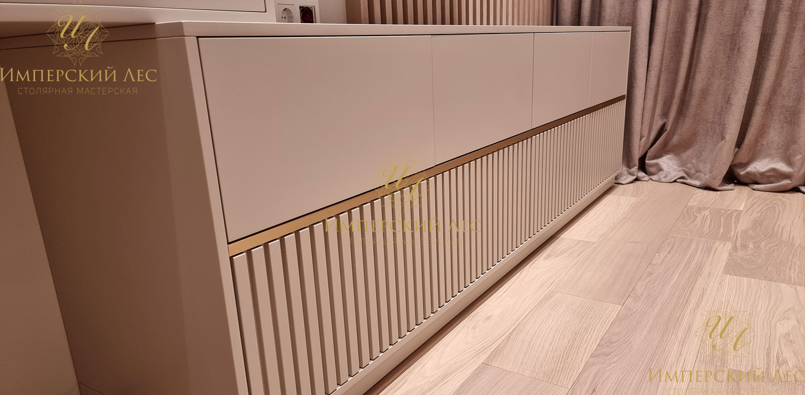 Тумба под ТВ IW-TVCabinet с консольным столом