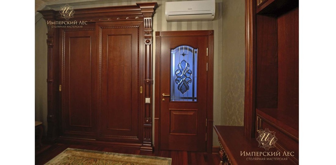 Шкаф с дверями купе "Георг VI"