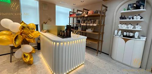Мебель и отделка интерьера салона красоты