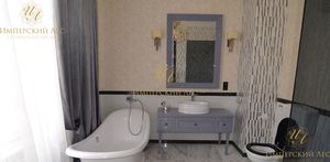 Тумба IW-Gr2 из массива ореха для ванной комнаты