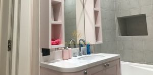 Тумба IW-pearl со столешницей для душевой комнаты