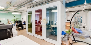 Одномесная акустическая кабинка для переговоров Одномесная акустическая кабинка для переговоров